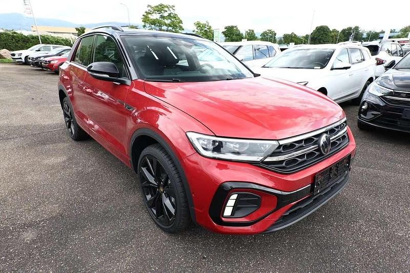 Kings red metallic / dach... Neu 2025 VW T-Roc R-line SUV | 35.805 € (Fairer Preis) - Bild 1/4