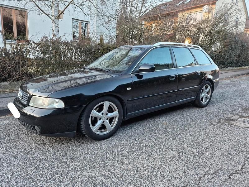 Gebraucht Audi A4 150 PS (110 kW) 2000 Schwarz Kombi