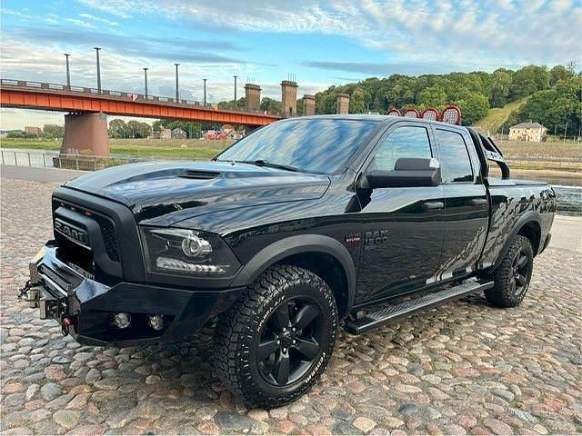 Gebraucht Dodge Ram 401 PS (294 kW) 2020 Schwarz Pickup