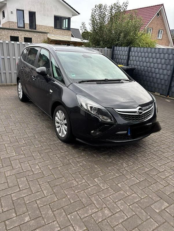 Schwarz Gebraucht 2015 Opel Zafira Tourer Van / Kleinbus | 7.500 € (Guter Preis) - Bild 1/4