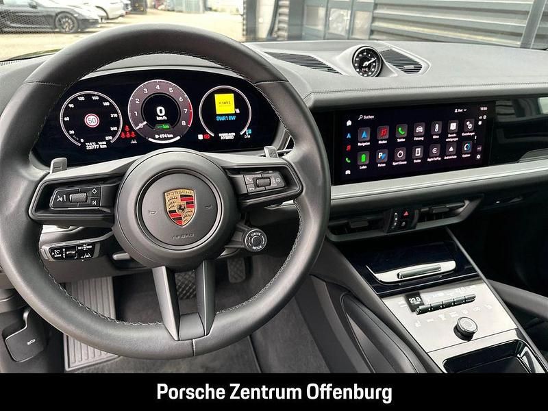 Gebraucht Porsche Cayenne 470 PS (345 kW) 2024 Schwarz SUV