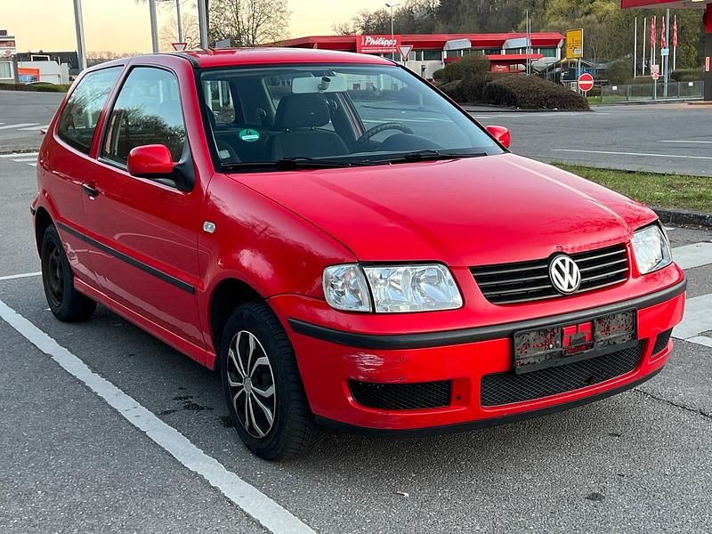 Gebraucht VW Polo 60 PS (44 kW) 2000 Rot Kleinwagen