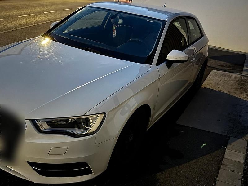 Gebraucht Audi A3 Design 122 PS (89 kW) 2014 Weiß Limousine