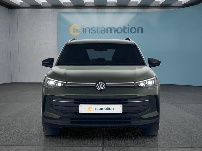 Neu VW Tiguan 150 PS (110 kW) 2025 Grün SUV