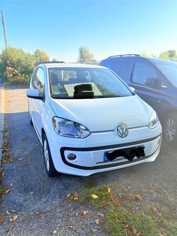 Weiß Gebraucht 2016 VW up! CLUB Kleinwagen | 5.800 € (Guter Preis) - Bild 1/4