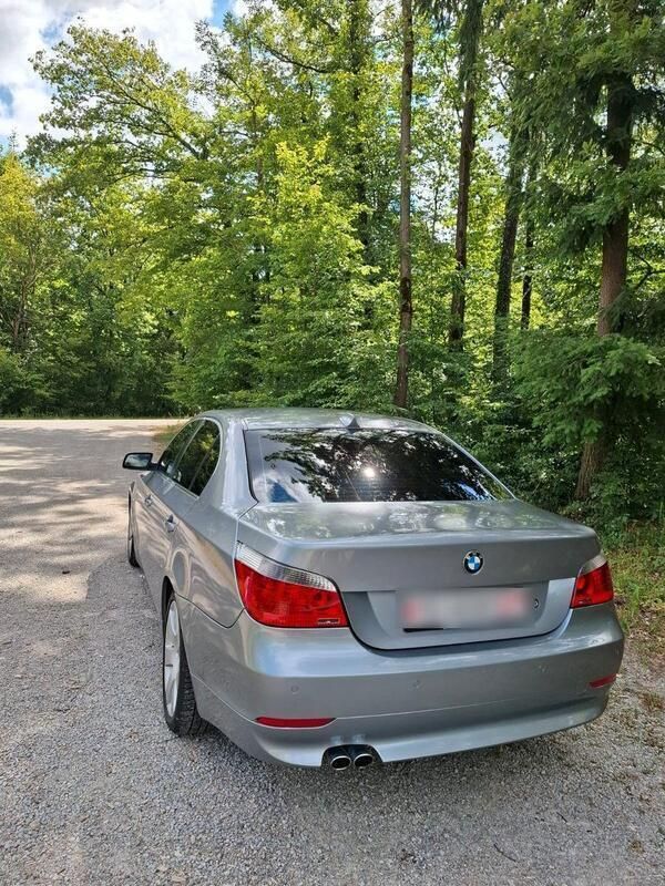 Grau Gebraucht 2007 BMW 530 Limousine | 4.950 € (Guter Preis) - Bild 1/4