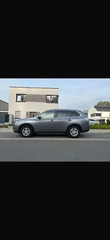 Gebraucht Mitsubishi Outlander Top 150 PS (110 kW) 2014 Grau SUV