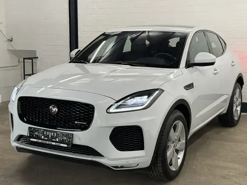 Używany Jaguar E-Pace Chequered Flag 180 KM (132 kW) 2020 Biały SUV