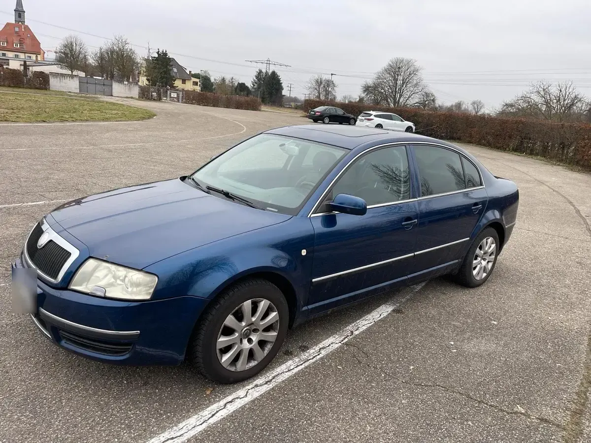 Gebraucht Skoda Superb 163 PS (119 kW) 2006 Blau Limousine
