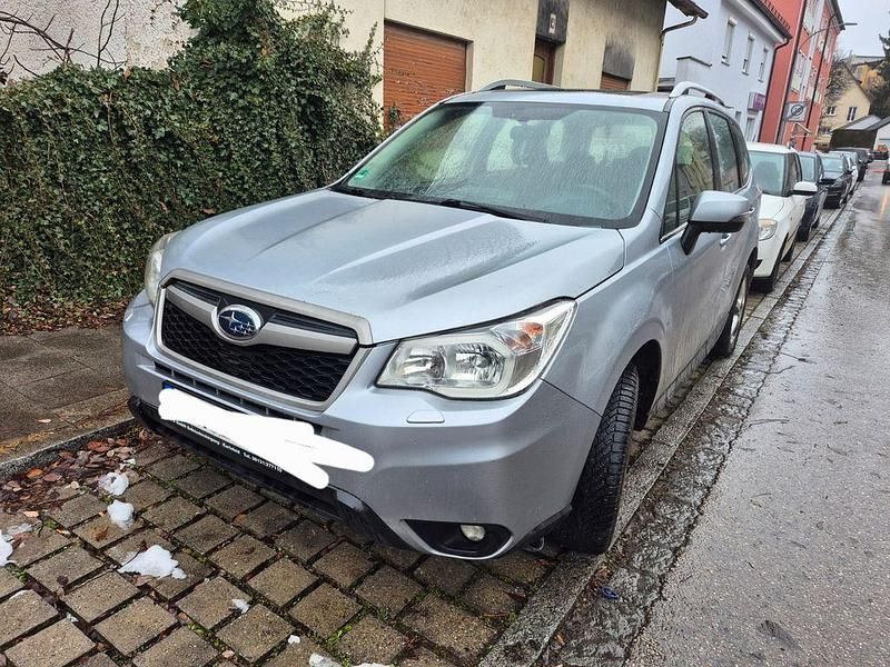 Grau Gebraucht 2016 Subaru Forester Exclusive+ SUV | 8.900 € (Fairer Preis) - Bild 1/4
