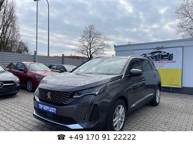 Grau Gebraucht 2021 Peugeot 5008 Allure Van / Kleinbus | 25.400 € (Fairer Preis) - Bild 1/4