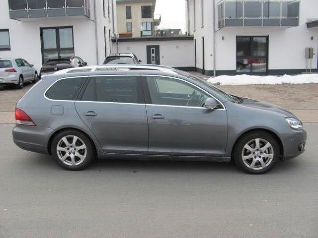 Gebraucht VW Golf VI Highline 122 PS (89 kW) 2011 Grau Kleinwagen