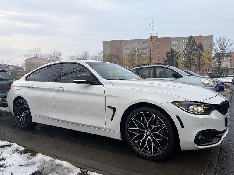 Weiß Gebraucht 2019 BMW 430 Sport Line Coupé | 24.500 € (Fairer Preis) - Bild 1/4