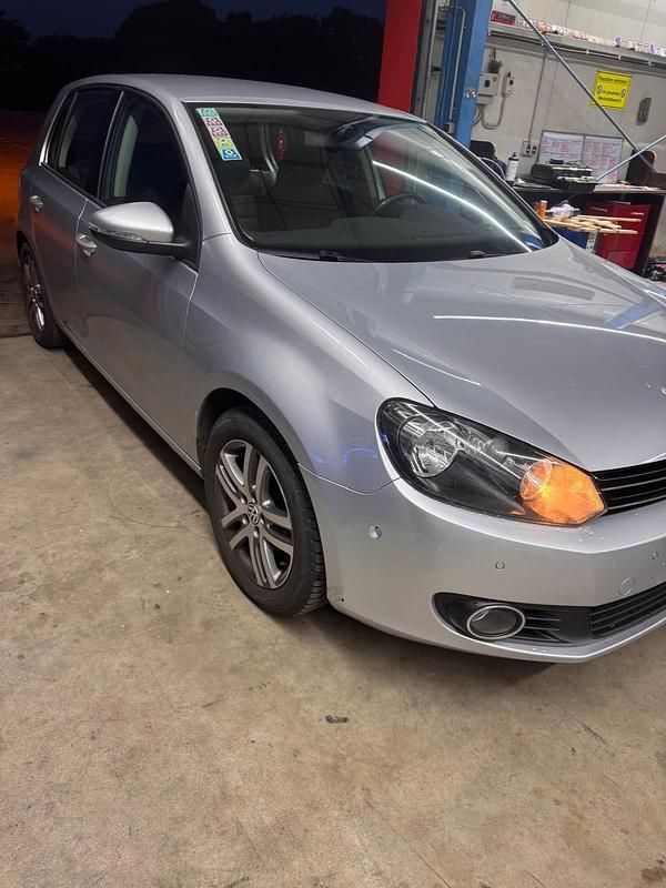 Silber Gebraucht 2009 VW Golf VI Kleinwagen | 6.050 € (Fairer Preis) - Bild 1/4