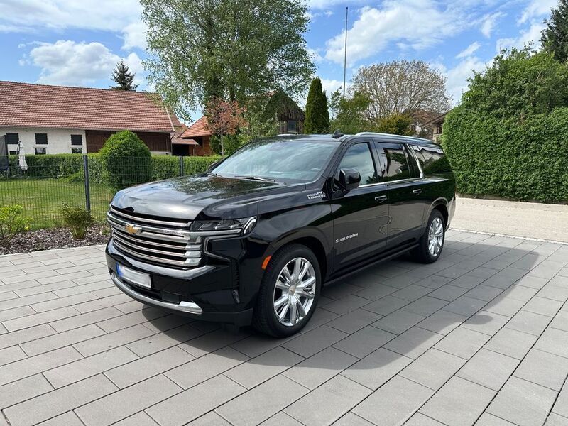 Schwarz Gebraucht 2024 Chevrolet Suburban SUV | 73.890 € - Bild 1/4