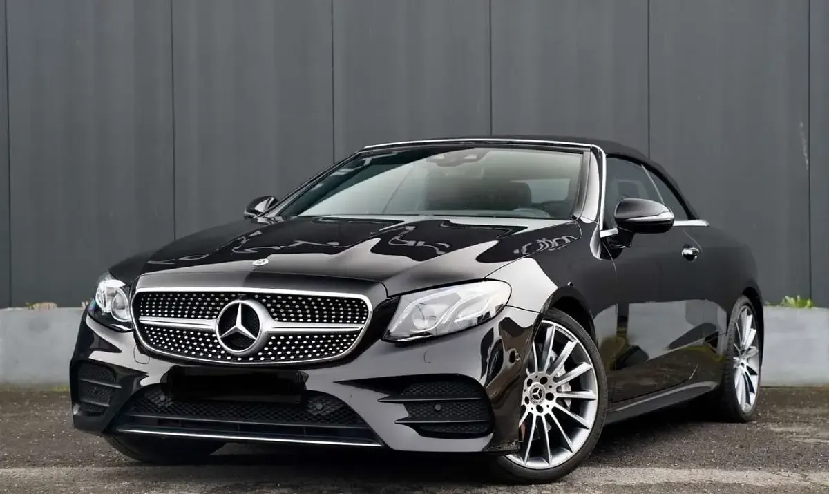 Gebraucht Mercedes E300 AMG line 245 PS (180 kW) 2018 Schwarz Cabrio