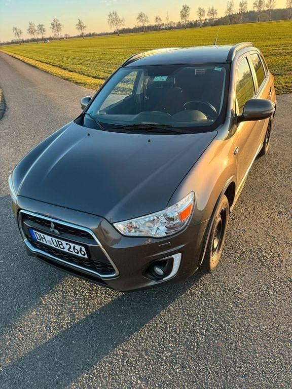 Gebraucht Mitsubishi ASX Plus 150 PS (110 kW) 2015 Braun SUV