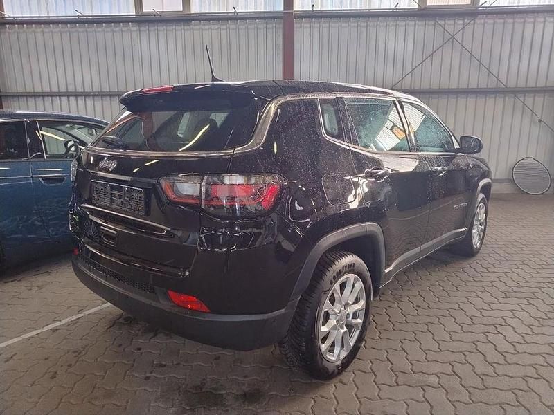 Gebraucht Jeep Compass Altitude 131 PS (96 kW) 2024 Schwarz SUV
