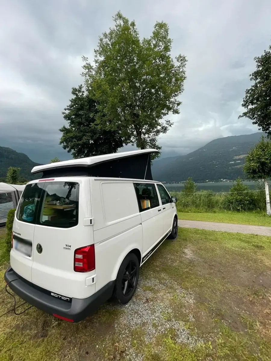 Gebraucht VW T6 California 84 PS (61 kW) 2016 Weiß Van