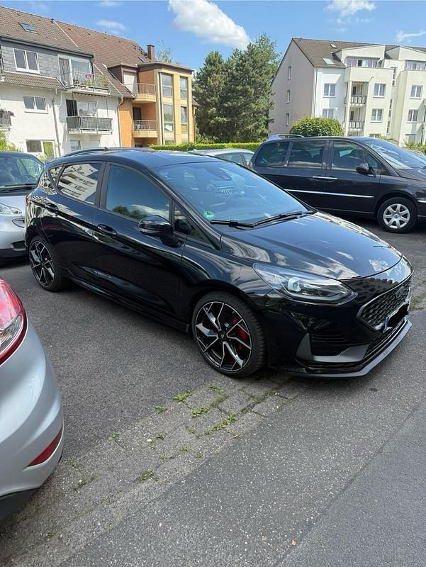 Schwarz Gebraucht 2023 Ford Fiesta ST Kleinwagen | 23.999 € (Fairer Preis) - Bild 1/4