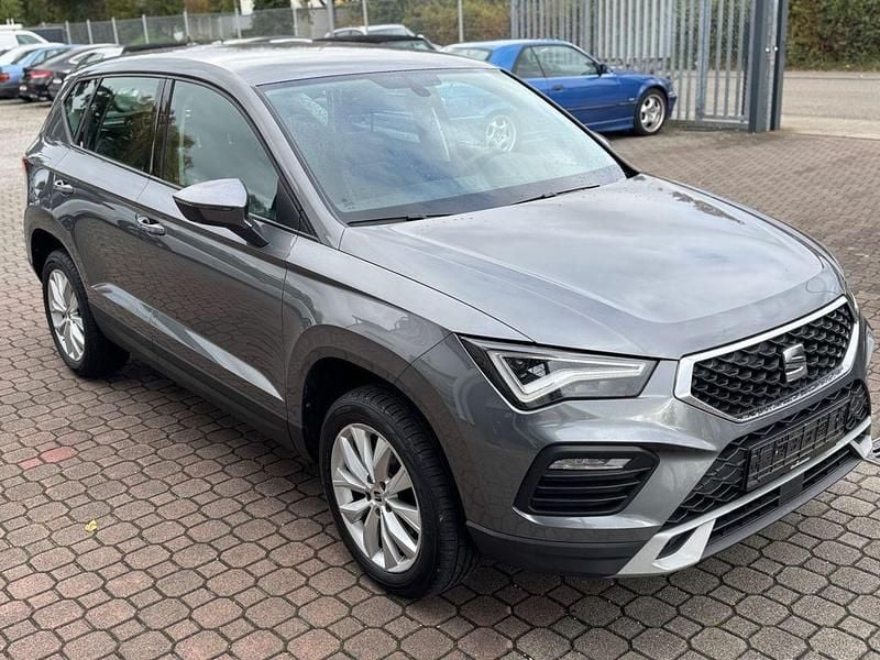 Grau Gebraucht 2022 Seat Ateca Style SUV | 18.999 € (Superpreis) - Bild 1/4