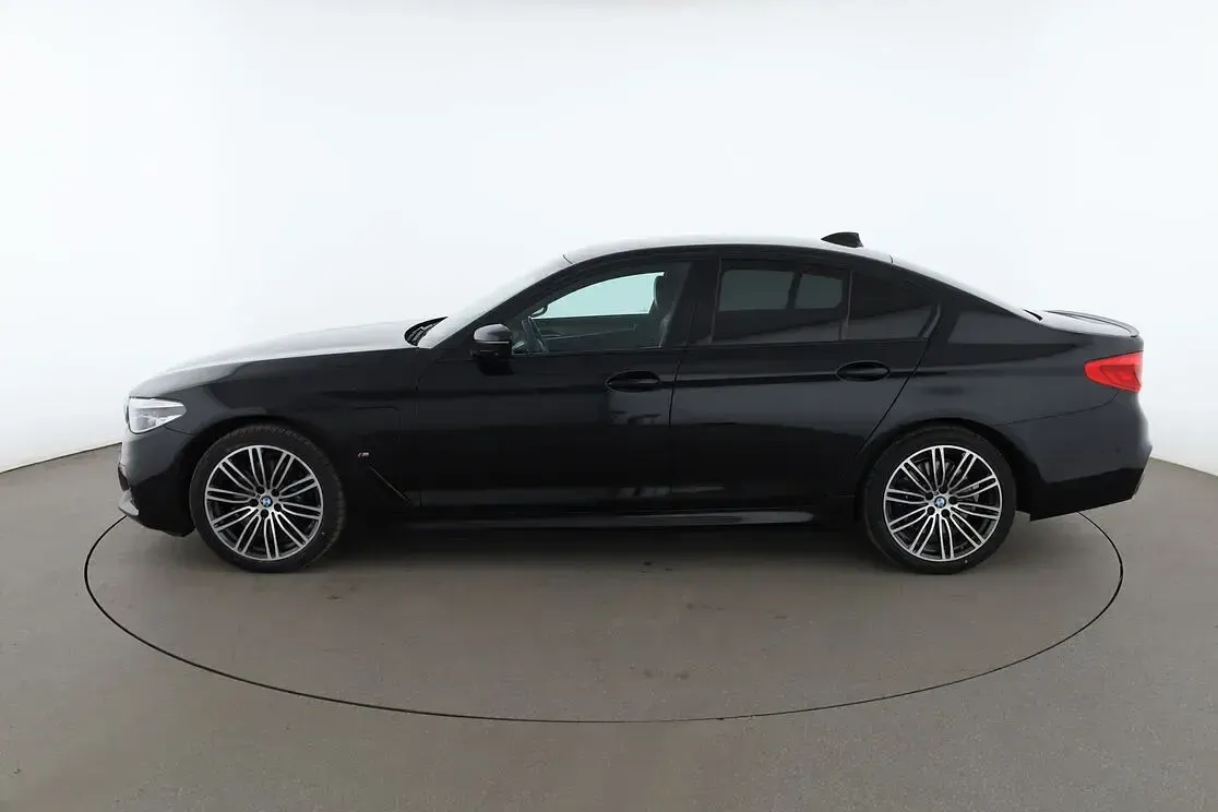 Gebraucht BMW 530e M Sport 252 PS (185 kW) 2020 Schwarz Limousine