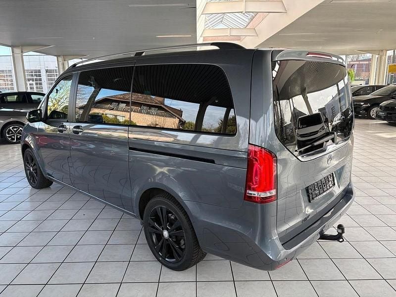 Gebraucht Mercedes V220 Avantgarde Edition 190 PS (139 kW) 2017 Grau Van / Kleinbus