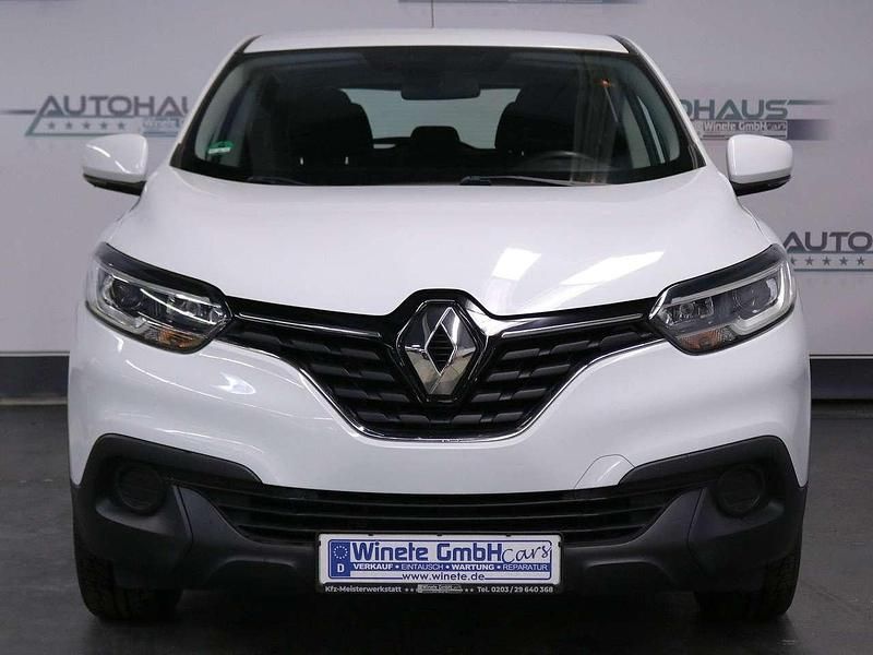 Gebraucht Renault Kadjar Life 131 PS (96 kW) 2016 Gletscherweiss SUV