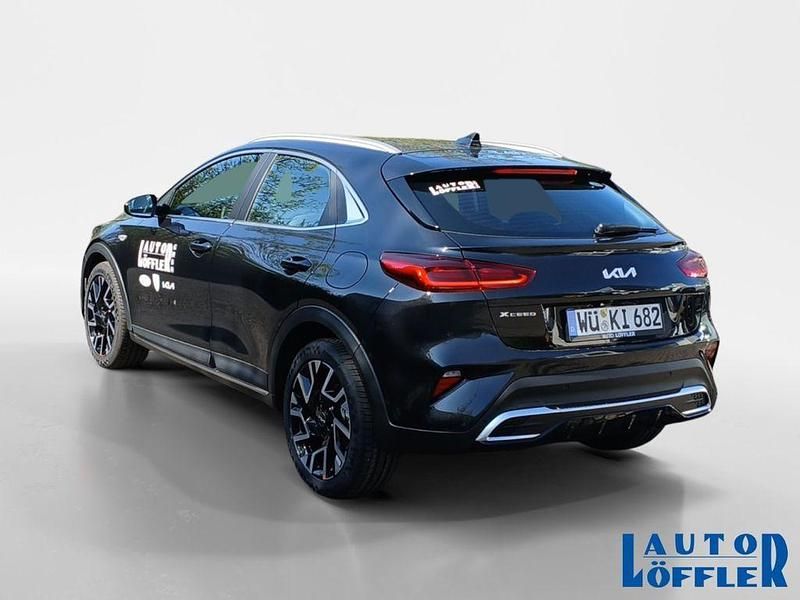 Neu Kia XCeed Vision 150 PS (110 kW) 2026 Schwarz SUV