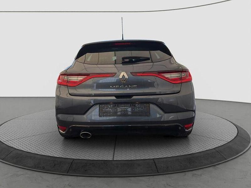 Gebraucht Renault Mégane IV Intens 132 PS (97 kW) 2018 Grau Limousine