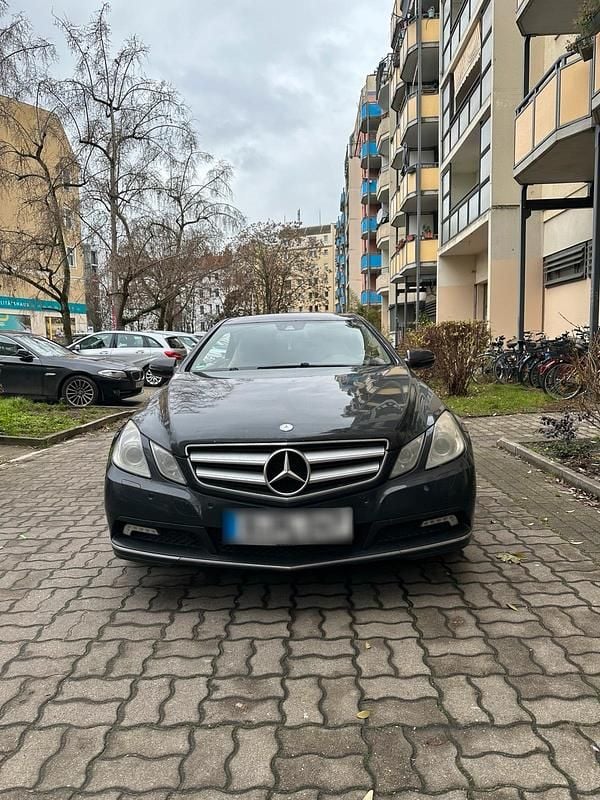 Gebraucht Mercedes E350 231 PS (169 kW) 2009 Schwarz Coupé