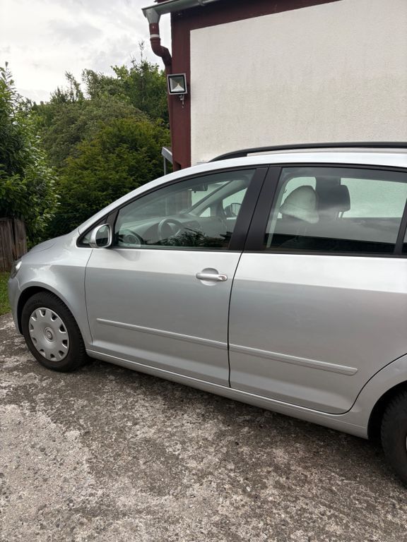 Gebraucht VW Golf Plus Style 122 PS (89 kW) 2010 Silber Van / Kleinbus