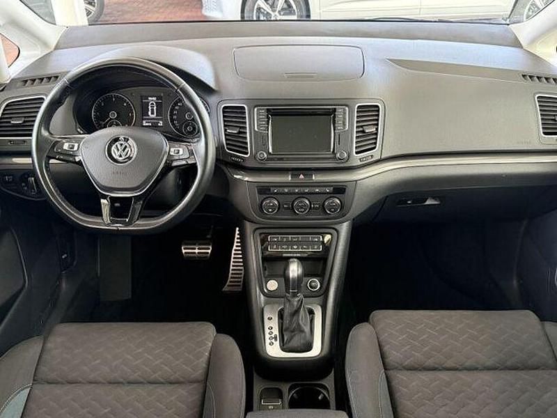 Gebraucht VW Sharan 177 PS (130 kW) 2019 Schwarz Van / Kleinbus