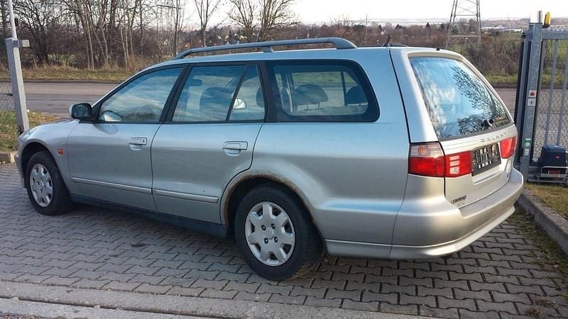 Gebraucht Mitsubishi Galant 136 PS (100 kW) 1997 Grau Kombi