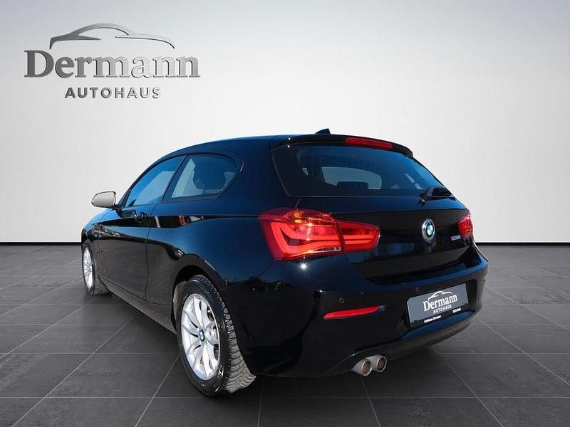 Gebraucht BMW 120 Advantage 184 PS (135 kW) 2017 Schwarz Kleinwagen