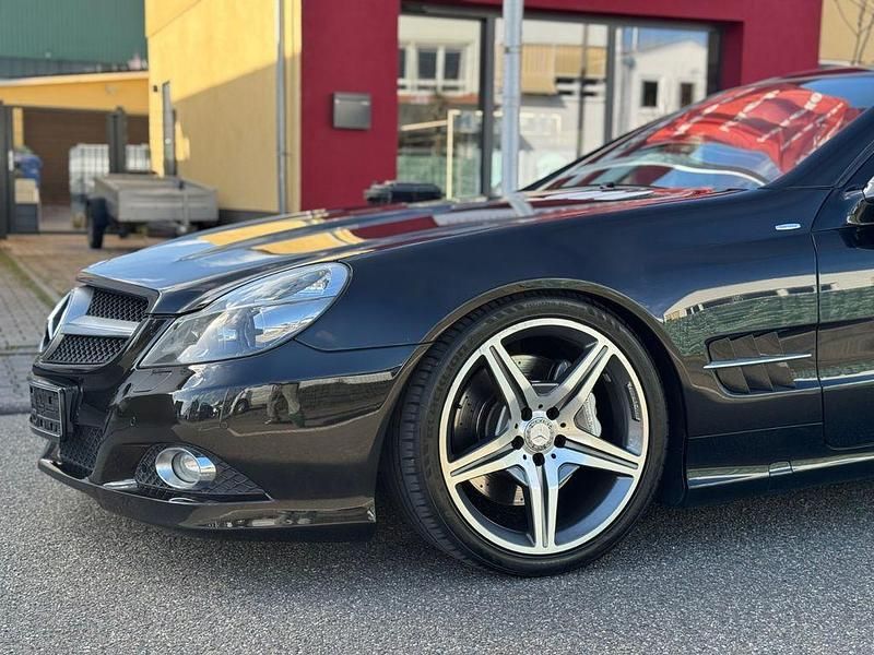 Gebraucht Mercedes SL350 315 PS (231 kW) 2010 Schwarz Cabrio