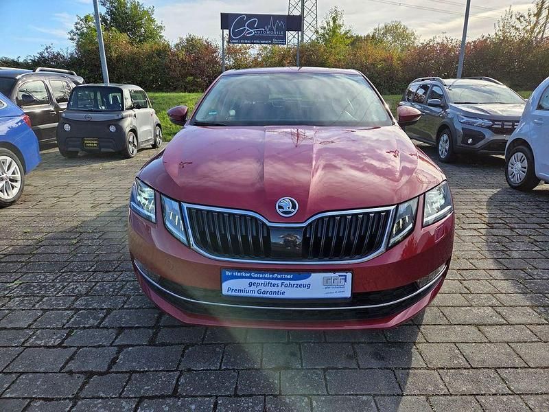 Rot Gebraucht 2017 Skoda Octavia Style Limousine | 14.900 € (Fairer Preis) - Bild 1/4