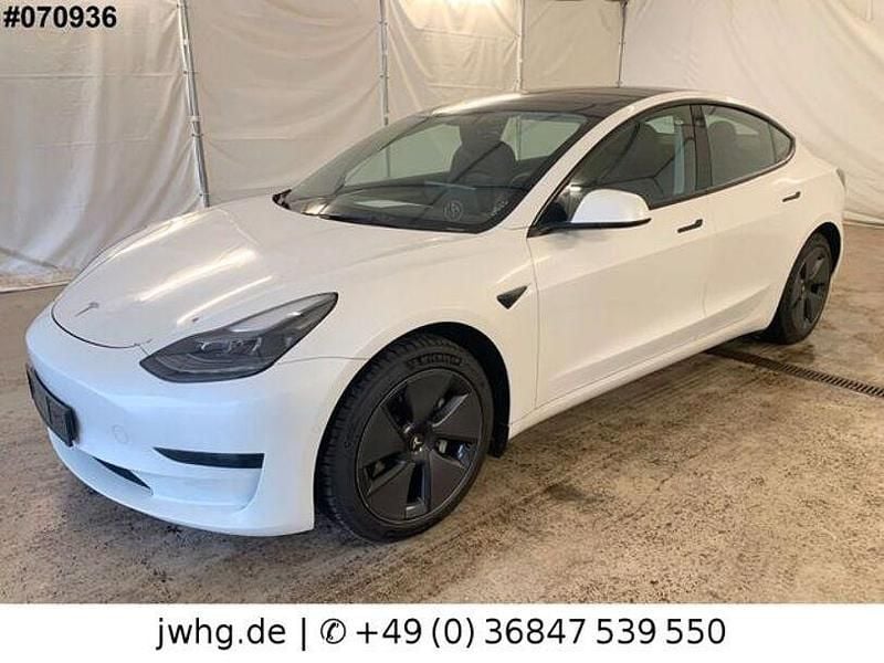 Gebraucht Tesla Model 3 Standard Range 239 kW (325 PS) 2021 Weiß Limousine