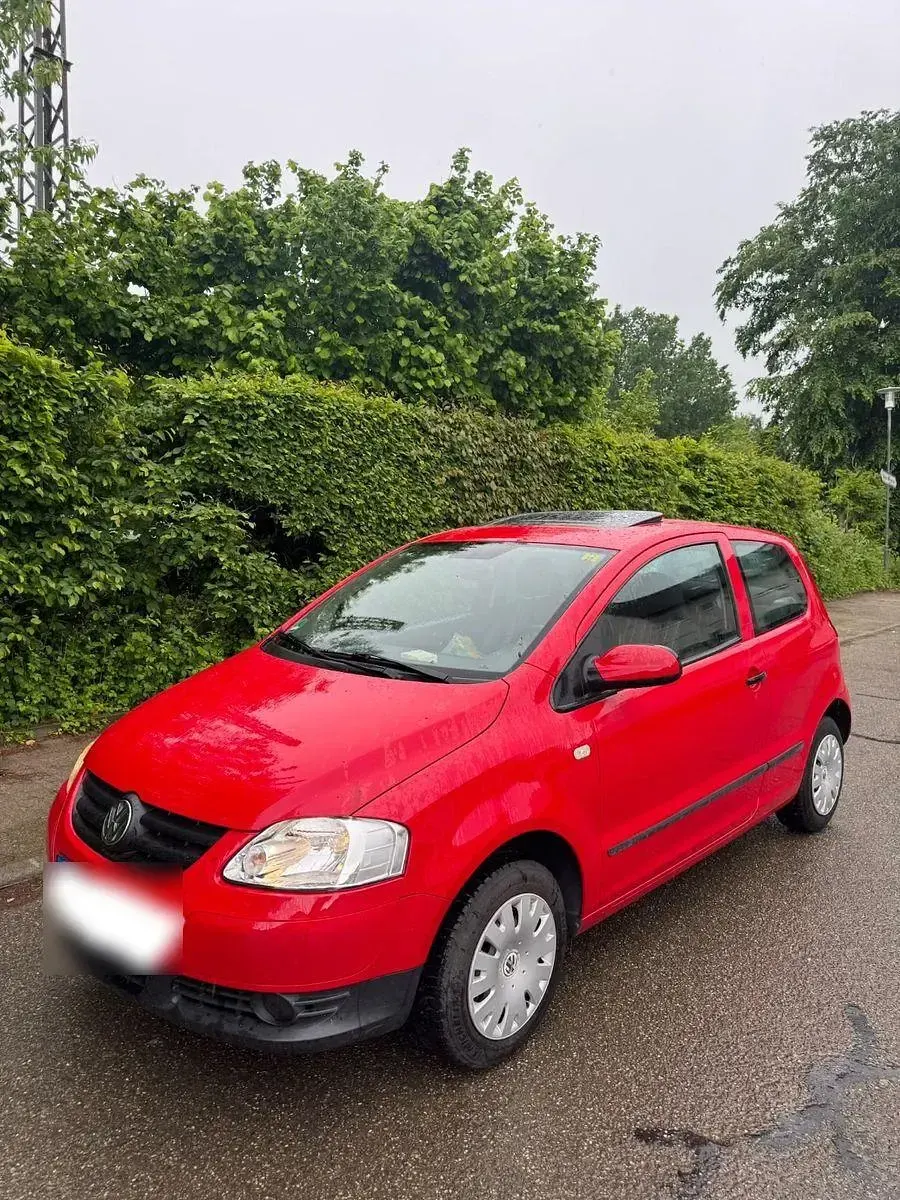 Gebraucht VW Fox 75 PS (55 kW) 2005 Rot Kleinwagen