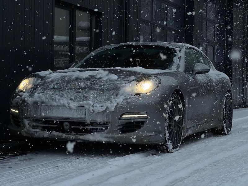 Gebraucht Porsche Panamera 250 PS (183 kW) 2012 Silber Kleinwagen