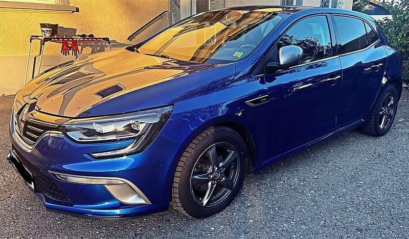Blau Gebraucht 2016 Renault Mégane GT Line GT-Line Limousine | 12.100 € (Fairer Preis) - Bild 1/4