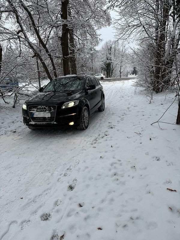 Schwarz Gebraucht 2008 Audi Q7 SUV | 7.990 € (Guter Preis) - Bild 1/4