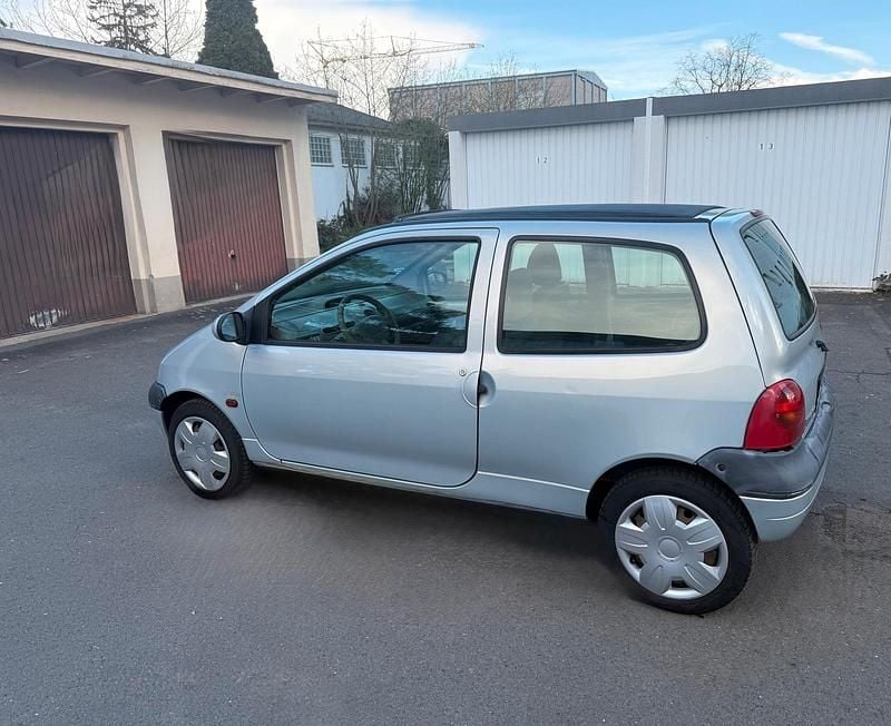 Gebraucht Renault Twingo 75 PS (55 kW) 2001 Silber Kleinwagen