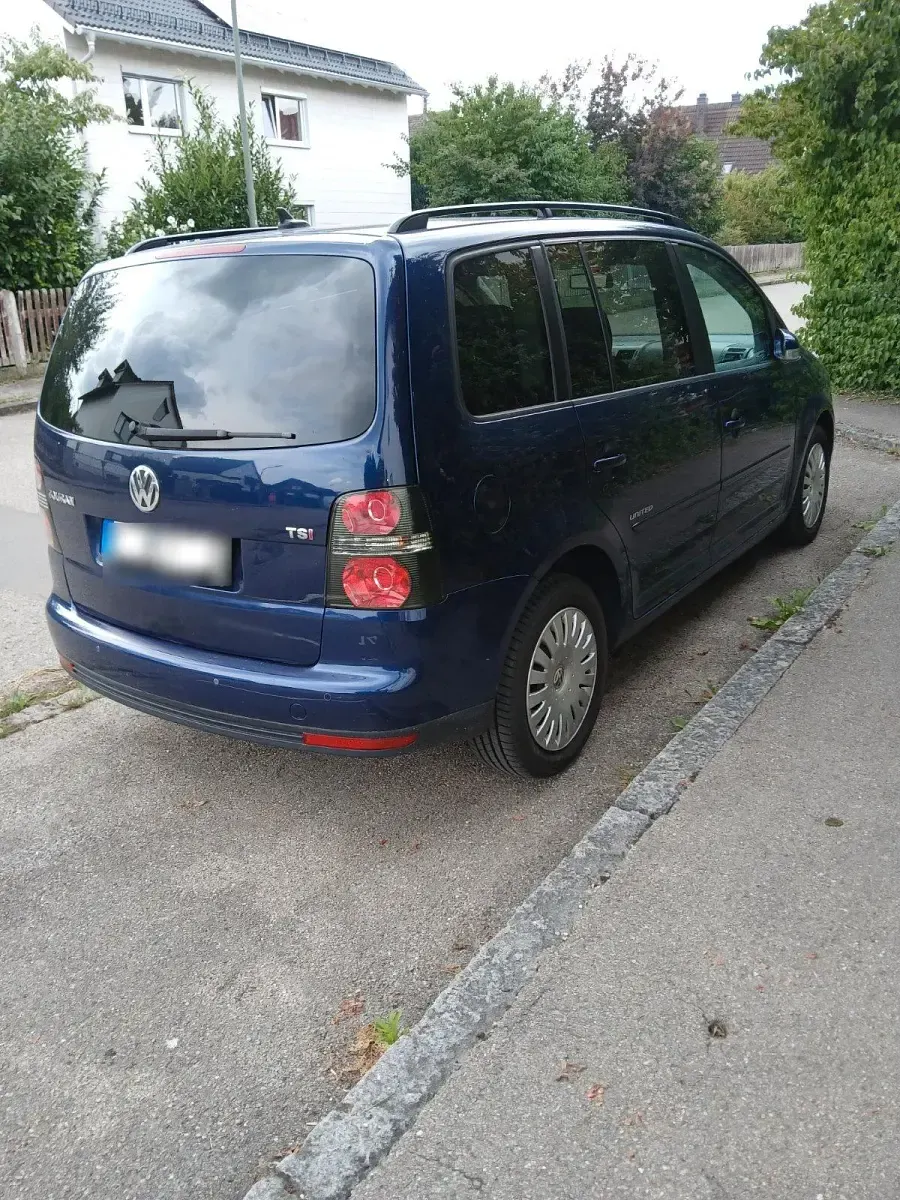 Gebraucht VW Touran United 145 PS (106 kW) 2008 Blau Van / Kleinbus