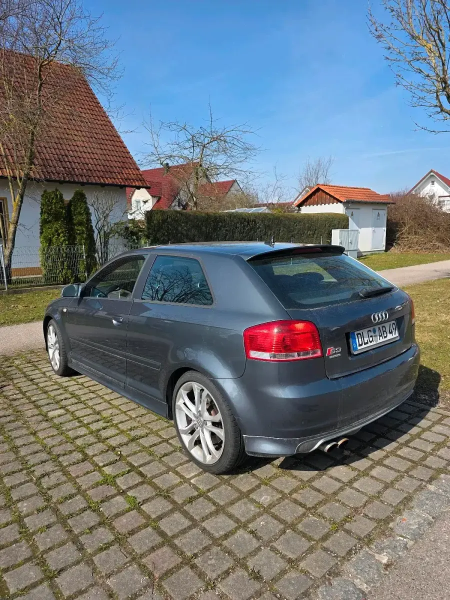 Gebraucht Audi S3 265 PS (194 kW) 2006 Grau Kleinwagen