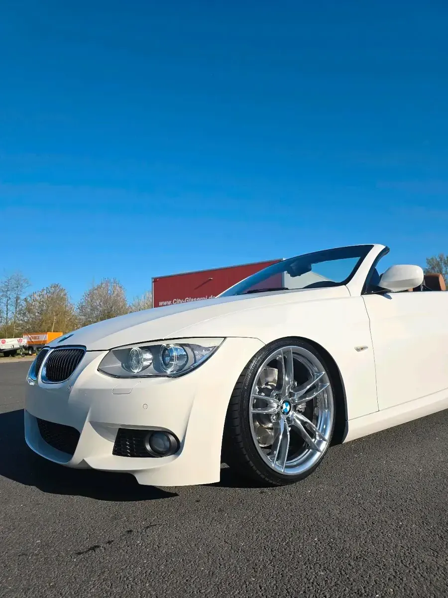 Gebraucht BMW 325 Cabriolet M Sport 204 PS (150 kW) 2010 Weiß Cabrio