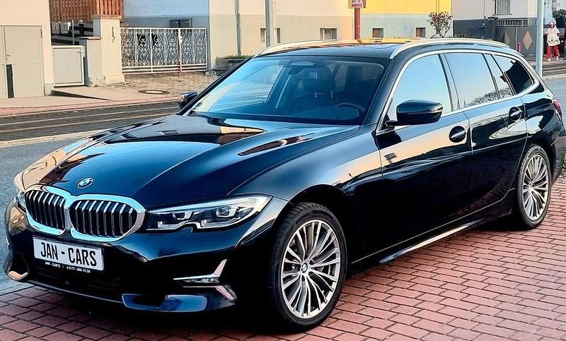 Second-hand BMW 330 Performance 265 CP (194 kW) 2020 Negru Berlinǎ