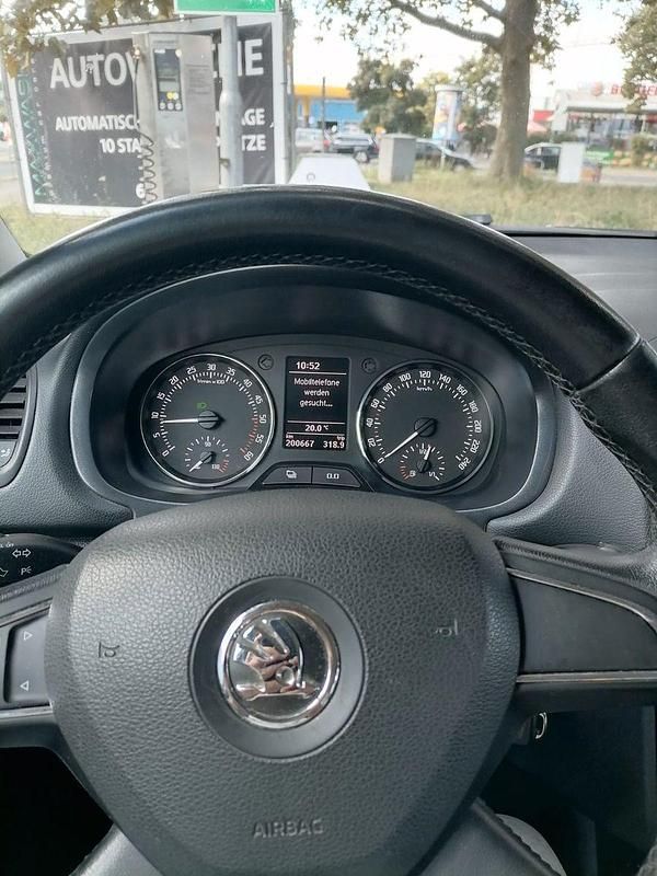 Gebraucht Skoda Fabia GreenLine 75 PS (55 kW) 2013 Silber Kleinwagen