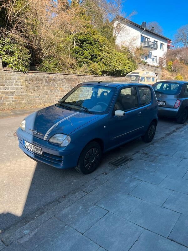 Blau Gebraucht 2005 Fiat Seicento Kleinwagen | 995 € (Fairer Preis) - Bild 1/4