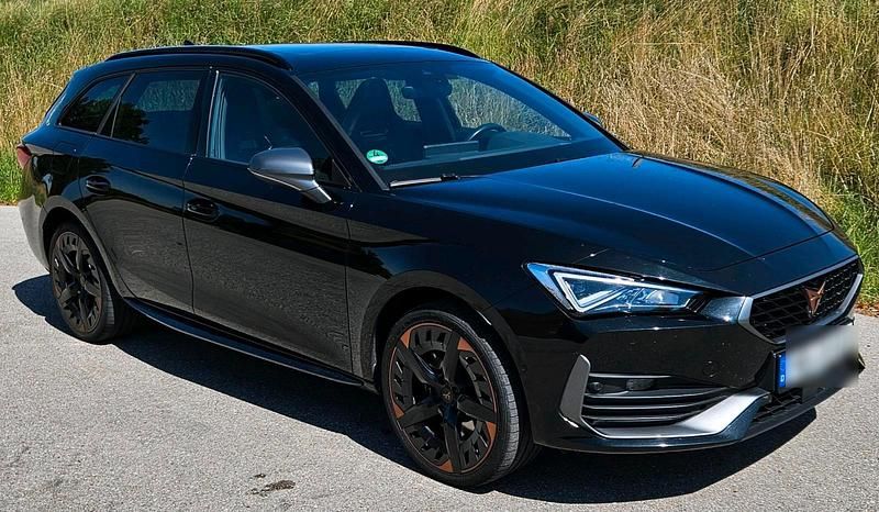 Schwarz Gebraucht 2021 Cupra Leon Kombi | 25.600 € (Fairer Preis) - Bild 1/4